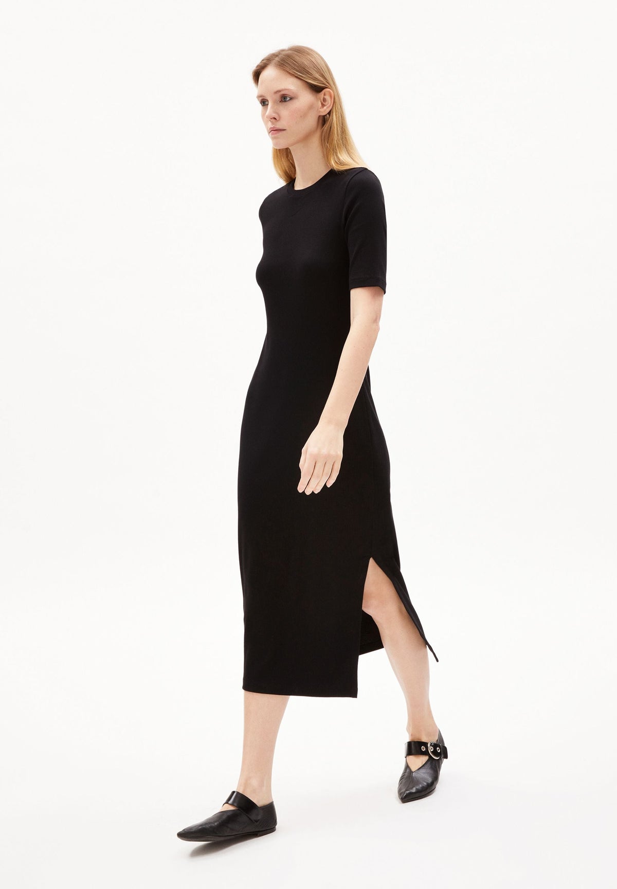 Sehaaraa | Black